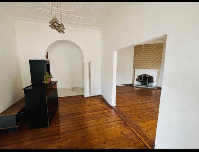3 BEDROOM HOUSE FOR SALE IN KENSINGTON